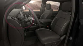 2025-ram-1500-rho-interior 14 (base) edit.webp