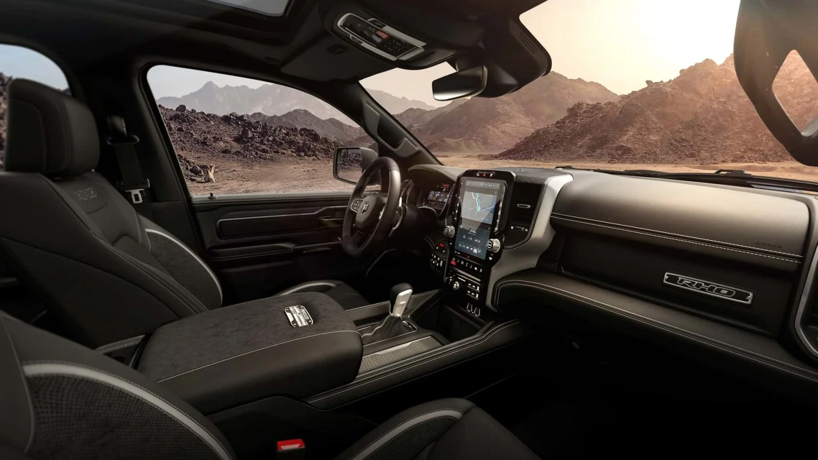 2025-ram-1500-rho-interior6.webp